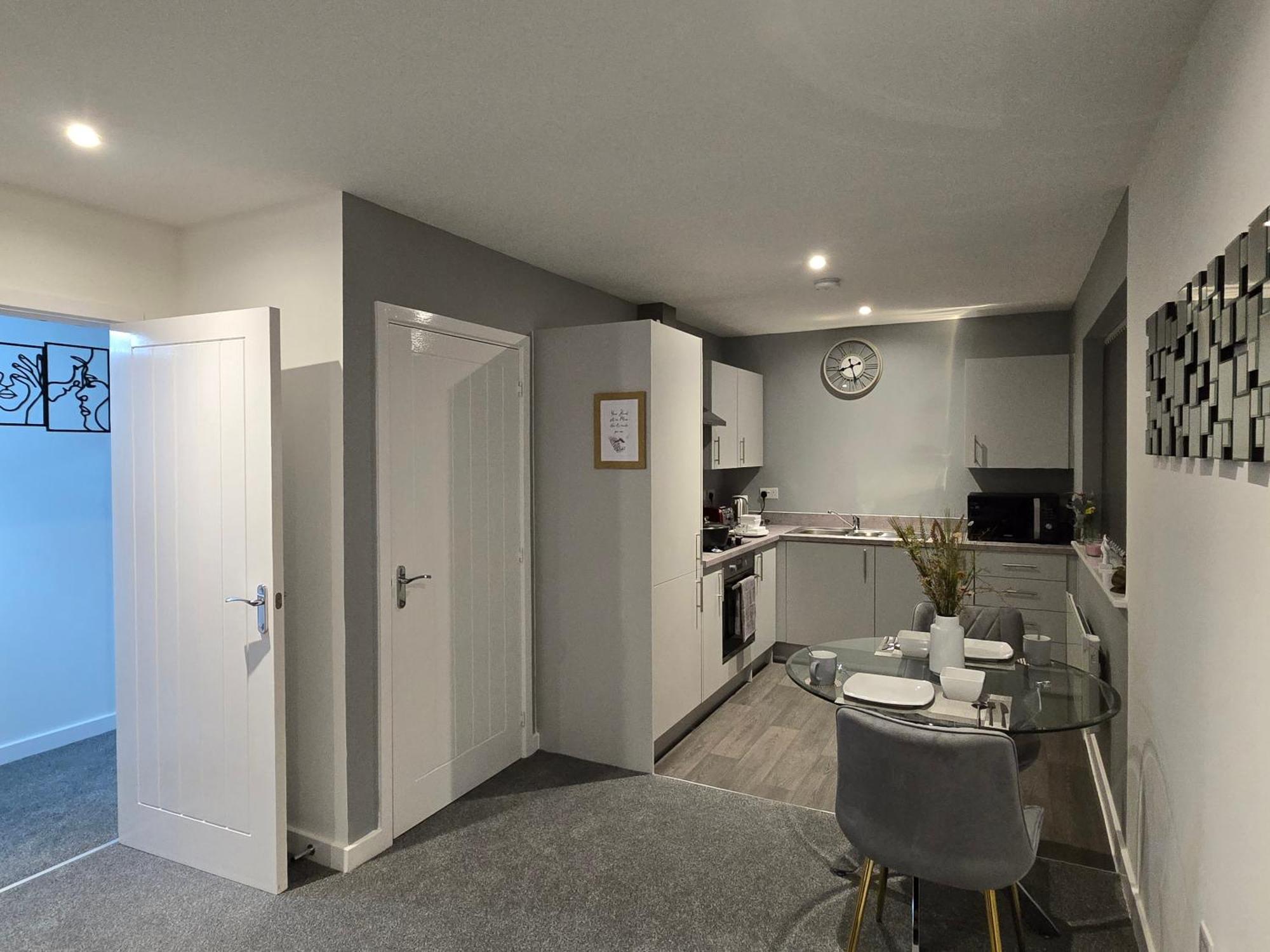 Well-Preserved 2 Bedroom Flat Apartment Around Ricoh Arena-Coventry City Fc ภายนอก รูปภาพ