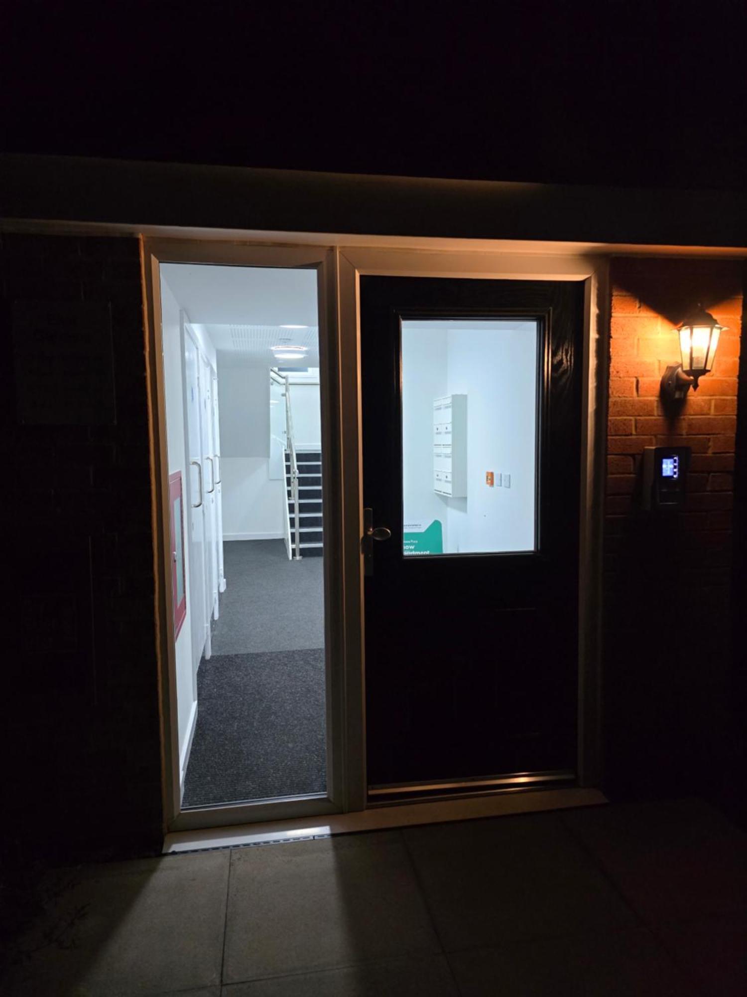 Well-Preserved 2 Bedroom Flat Apartment Around Ricoh Arena-Coventry City Fc ภายนอก รูปภาพ